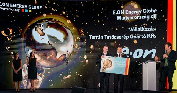Energy Globe díjat nyert a Terrán GENERON napelemes tetőcserép